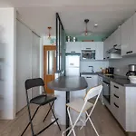 Διαμέρισμα 3* Face A La Avec Balcon Et Cuisine Equipee - Fr-1-197-587 *