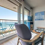 3* Face A La Avec Balcon Et Cuisine Equipee - Fr-1-197-587 Διαμέρισμα