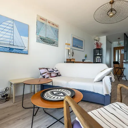 Apartmán 3* Face A La Avec Balcon Et Cuisine Equipee - Fr-1-197-587 *