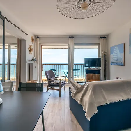 Apartamento 3* Face à La Avec Balcon Et Cuisine équipée - Fr-1-197-587 *